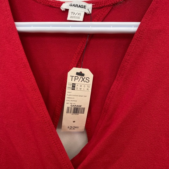 Garage flowy wrap top - Picture 3 of 3